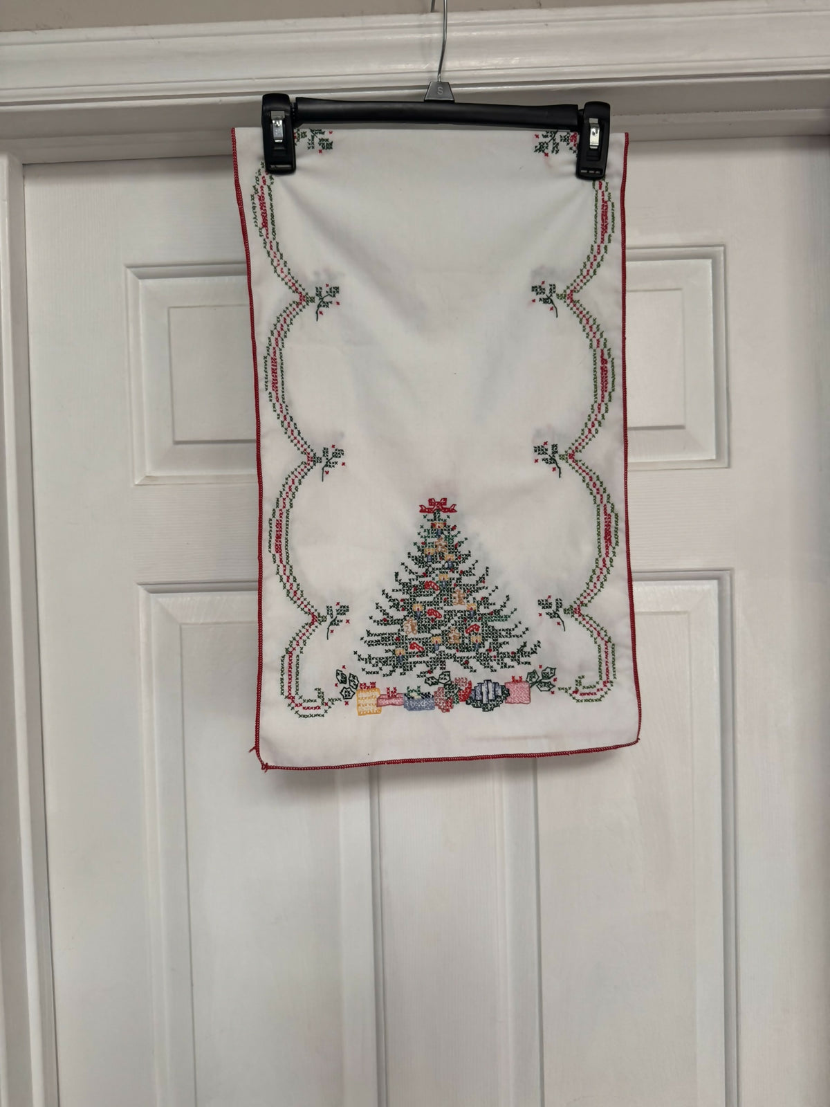 Vintage Cross-Stitch 9pc Linen Set