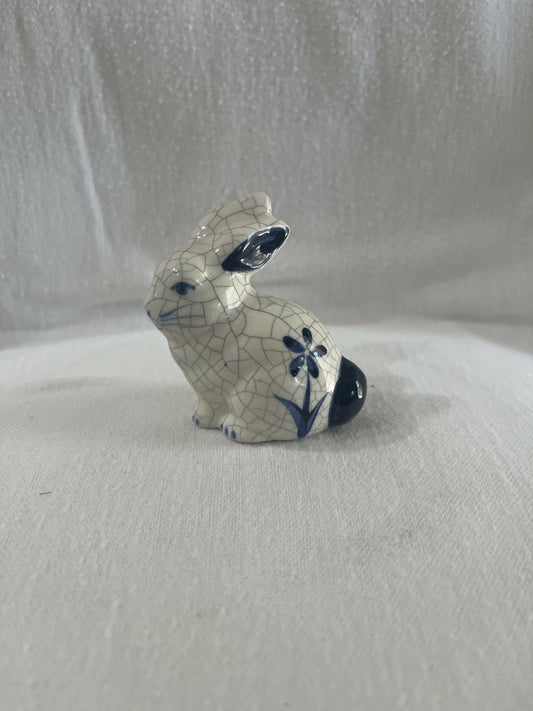 Pottery shed medium bunny