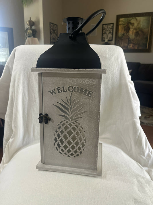 Pineapple lantern