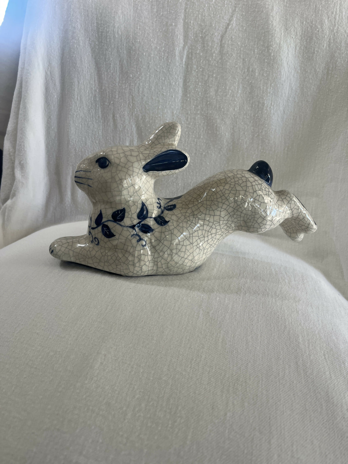 Pottery shed leaping rabbit