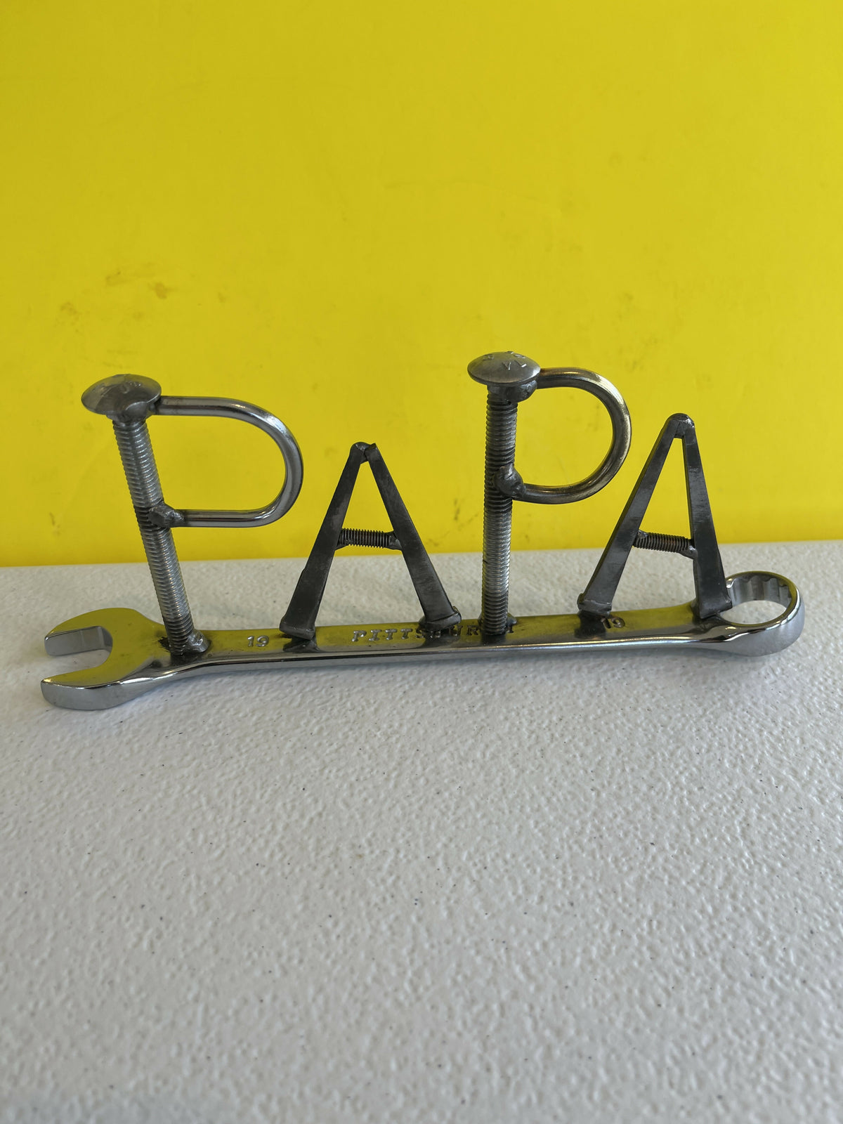 Papa sign