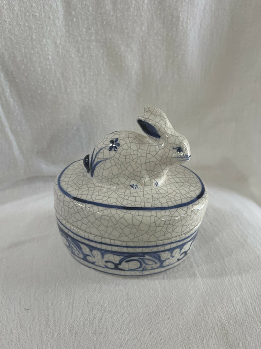 Pottery shed trinket dish