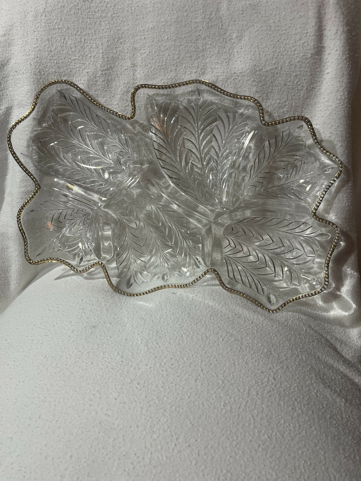 Feather leaf 6 section tray