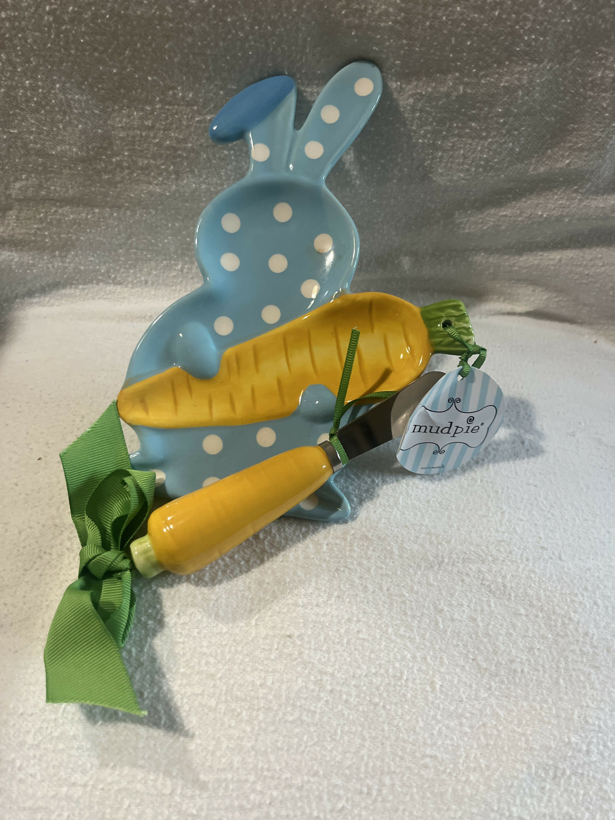 Mud pie bunny dish with spreader