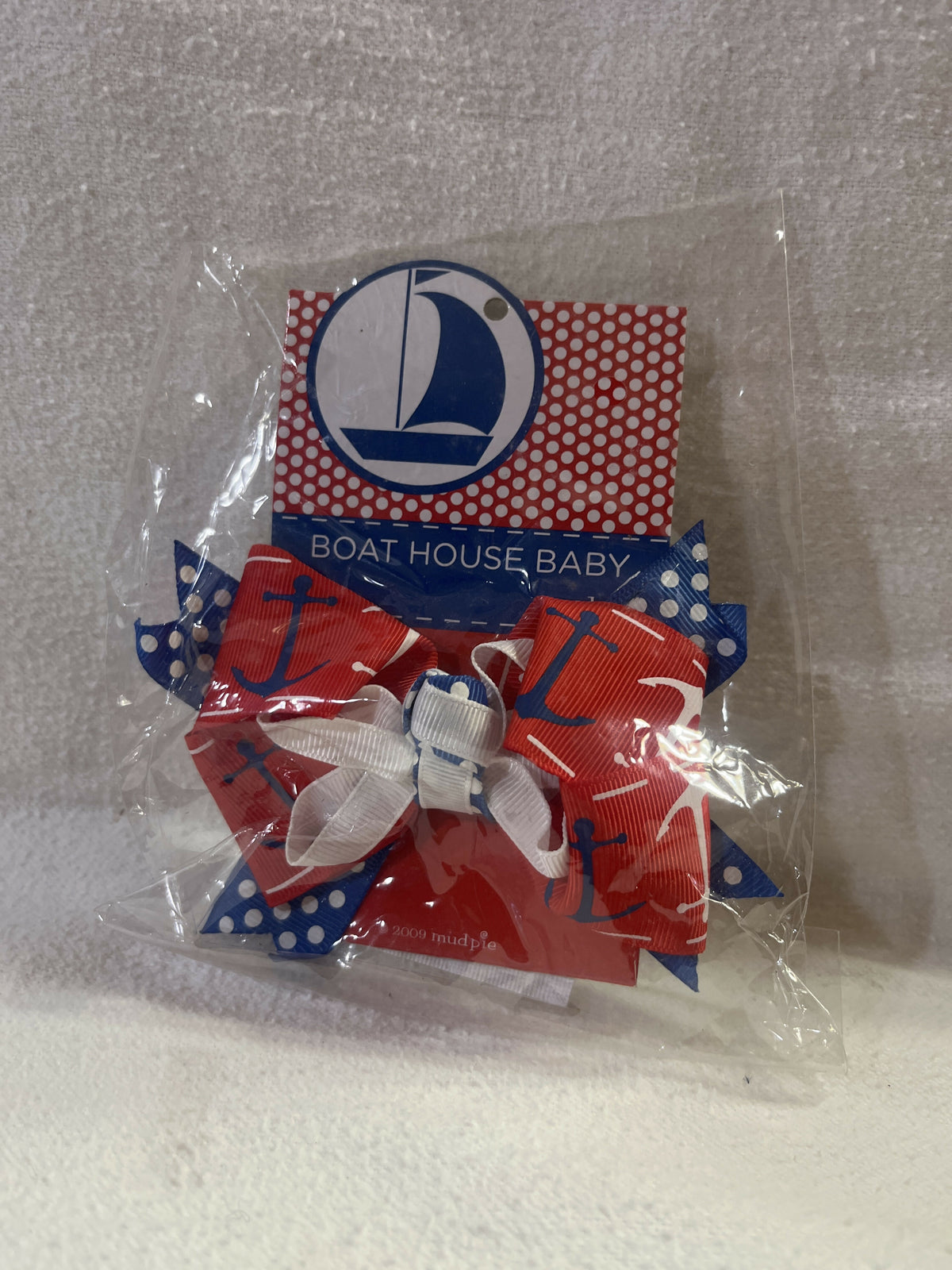 Mud pie, red, white, and blue bow