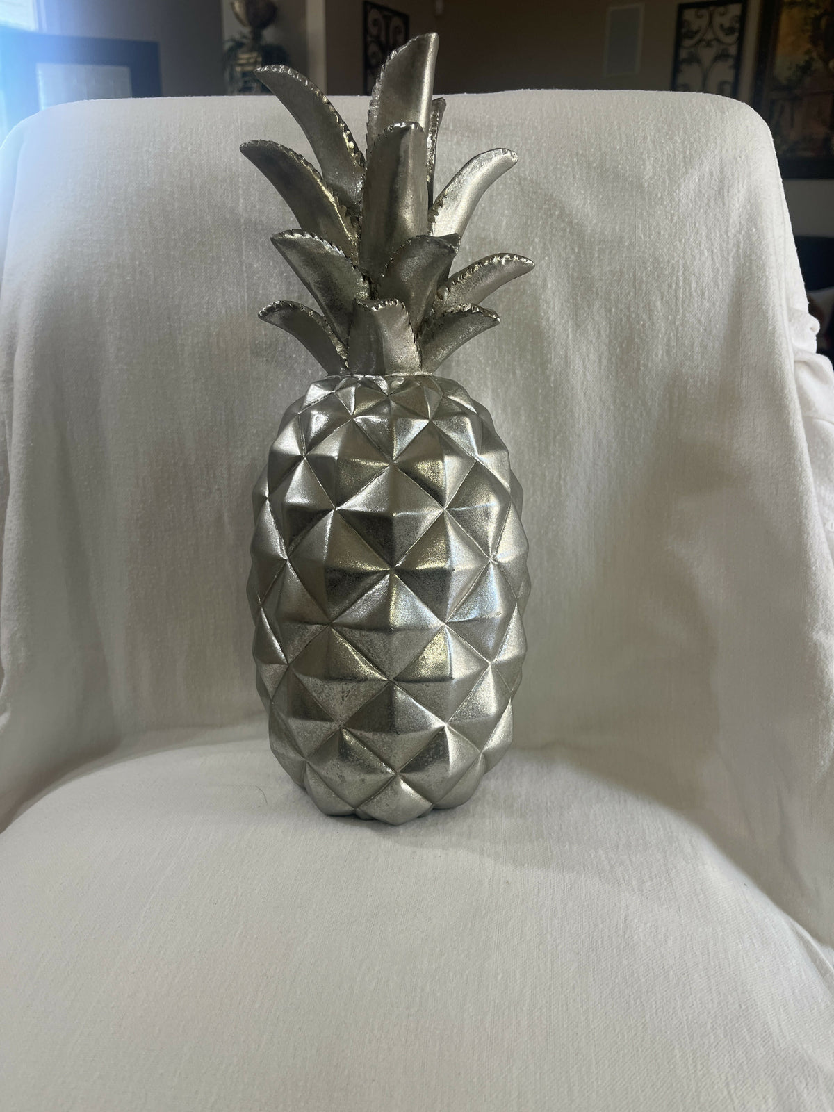 Silver pineapple